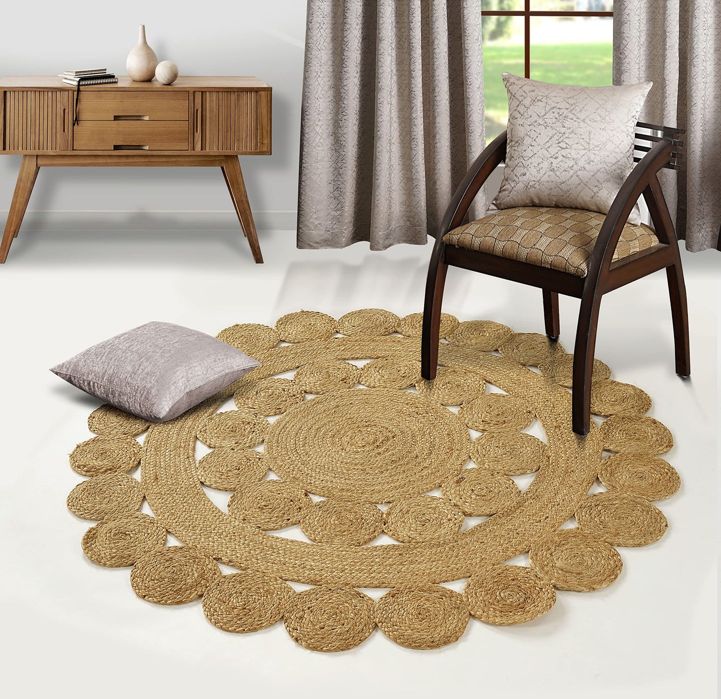 GRUHUM Round Jute Area Rug 5ft Natural Fiber Collection Handmade Boho Charm Farmhouse Jute Area Rug Soft Braided Reversible Rustic Rug for Indoor EcoFriendly Kitchen Bedroom Living Hallways Enterways